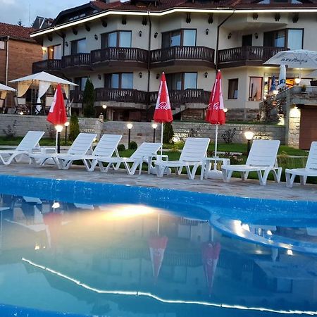 Family Hotel Eterno Tsigov Chark Ngoại thất bức ảnh