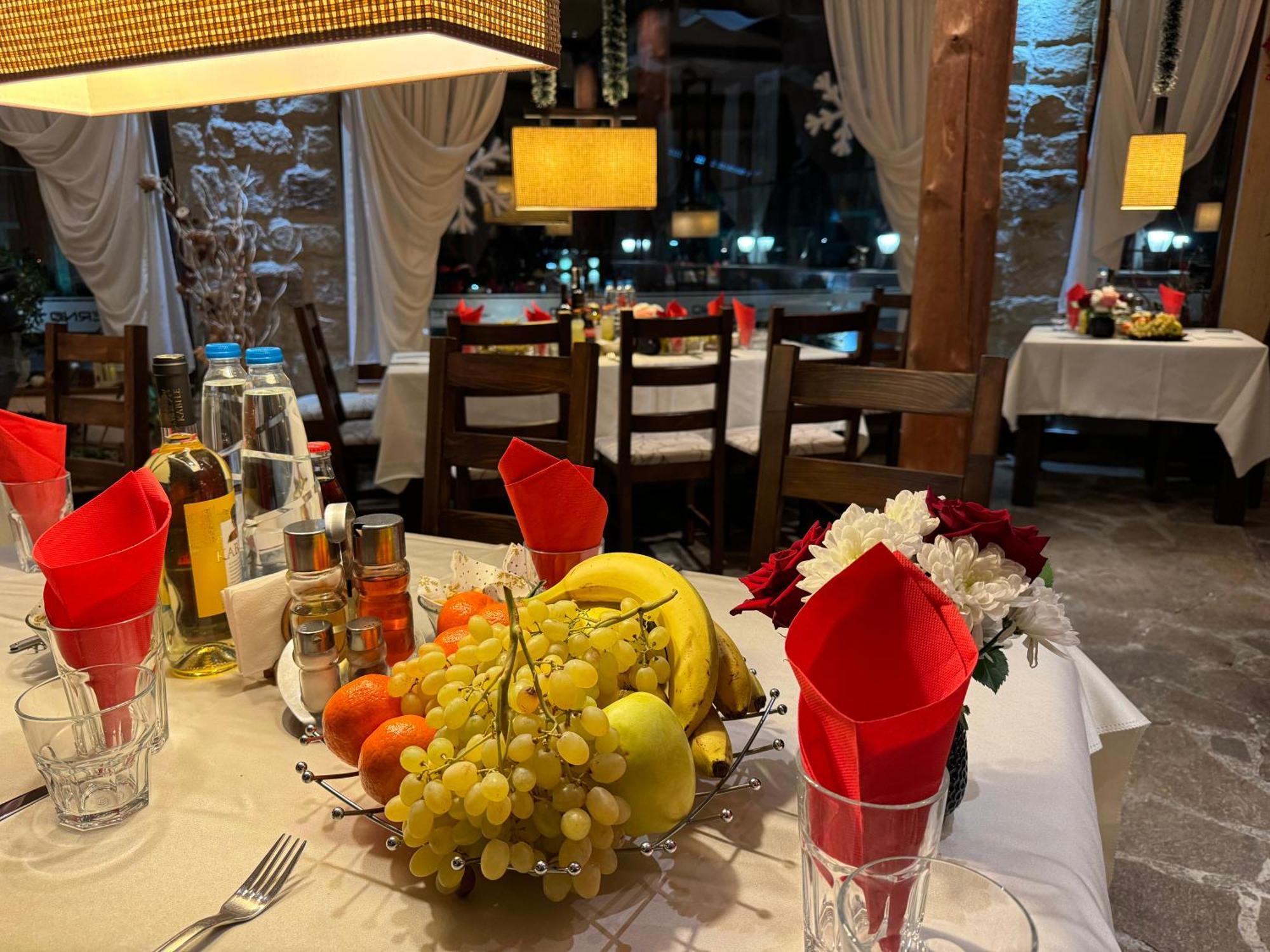 Family Hotel Eterno Tsigov Chark Ngoại thất bức ảnh