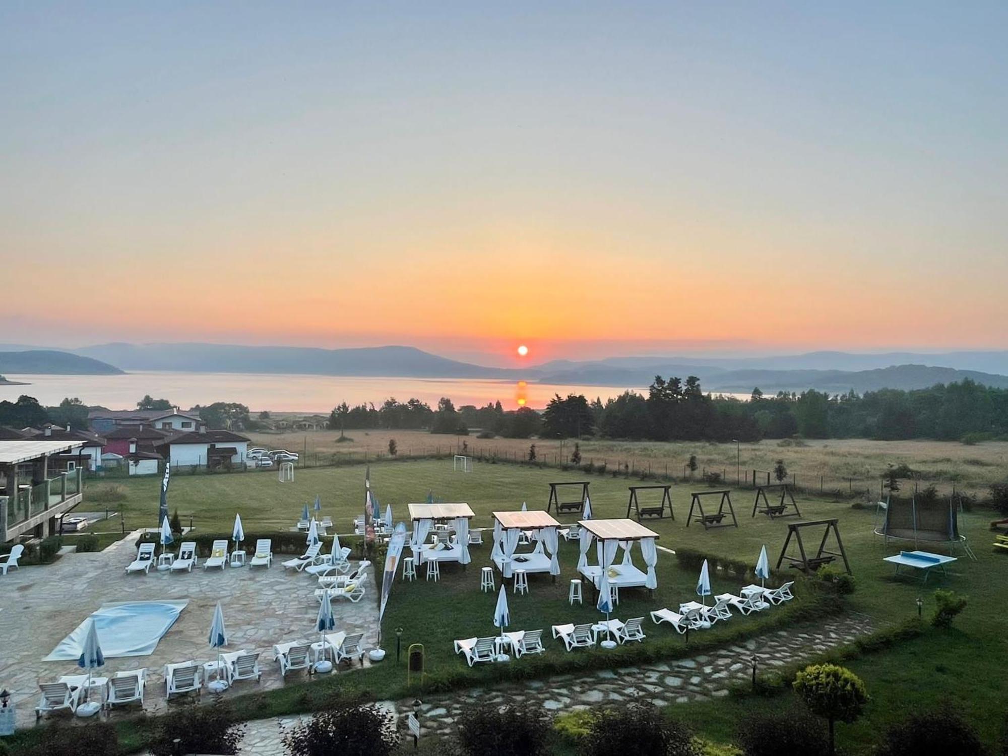 Family Hotel Eterno Tsigov Chark Ngoại thất bức ảnh