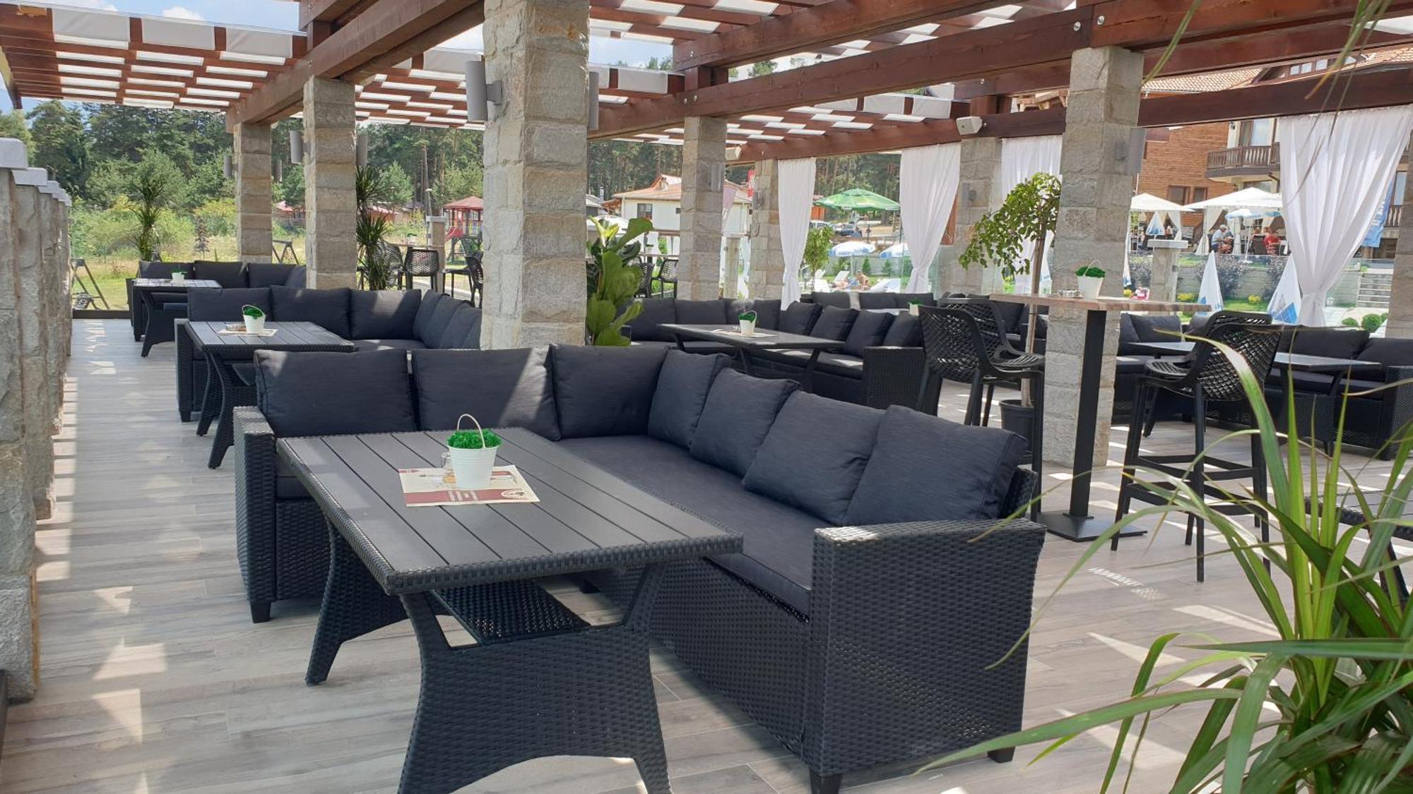 Family Hotel Eterno Tsigov Chark Ngoại thất bức ảnh