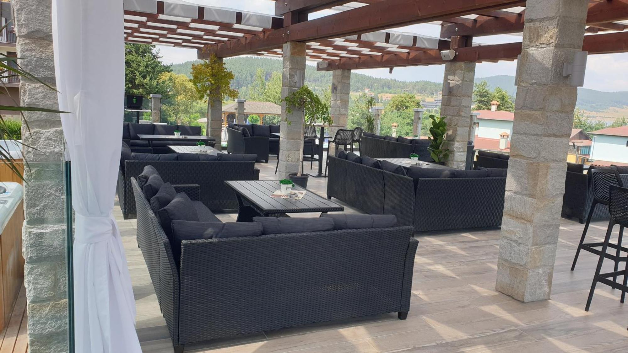 Family Hotel Eterno Tsigov Chark Ngoại thất bức ảnh